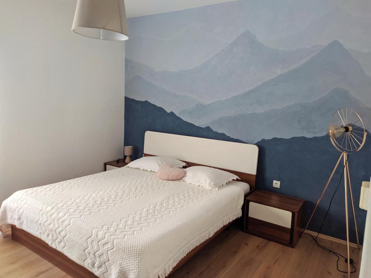 Modern Apartment With 3 Bedrooms Makarska Esterno foto