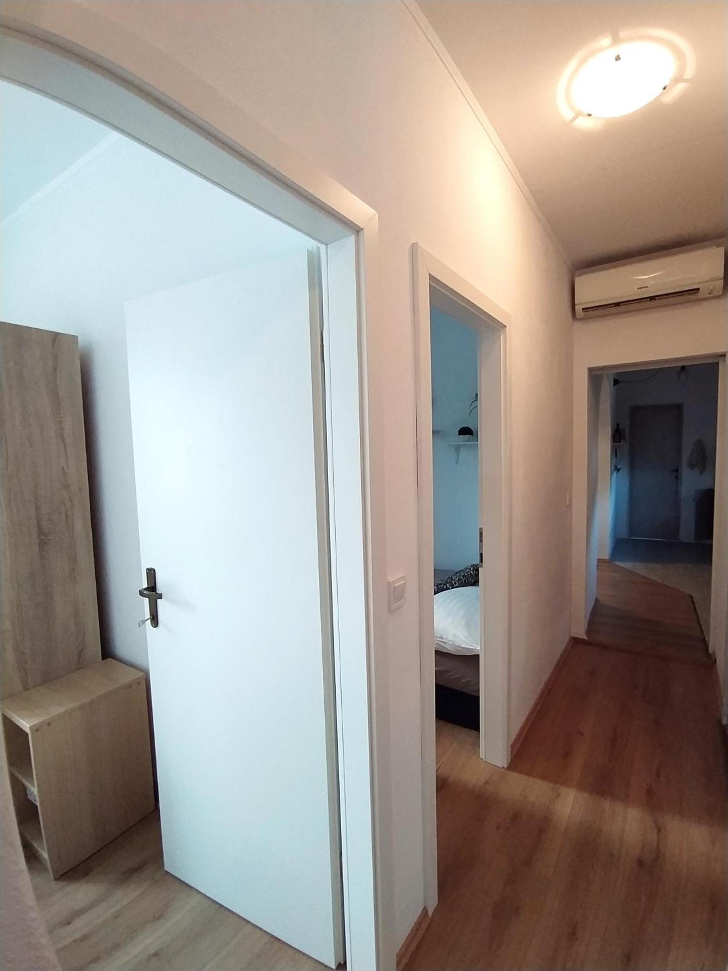 Modern Apartment With 3 Bedrooms Makarska Esterno foto